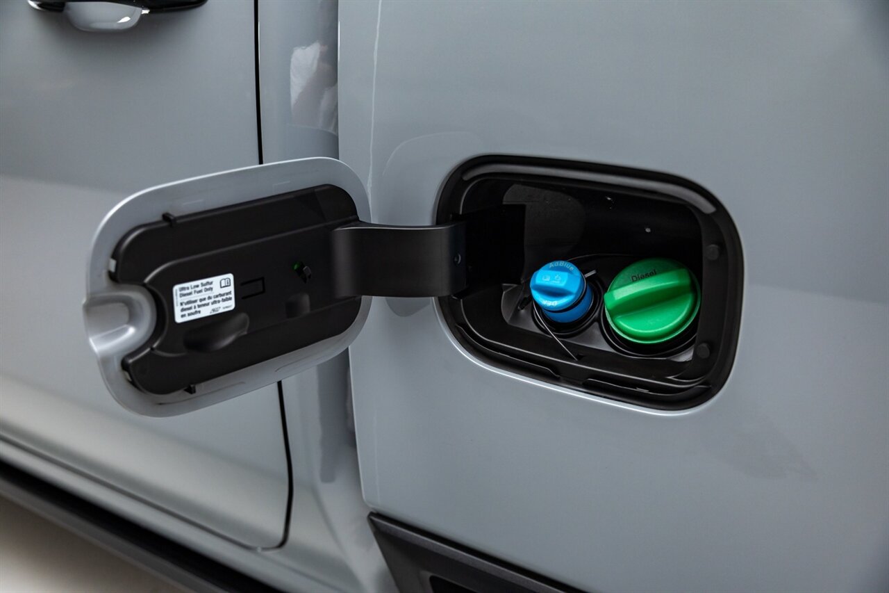 2025 GMC Sierra 2500HD AT4X   - Photo 21 - Springfield, MO 65802