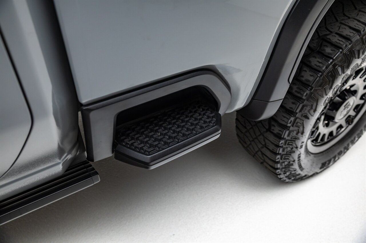 2025 GMC Sierra 2500HD AT4X   - Photo 20 - Springfield, MO 65802