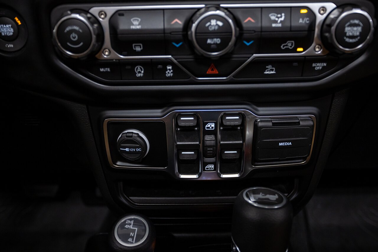 2021 Jeep Wrangler Unlimited Sport   - Photo 47 - Springfield, MO 65802