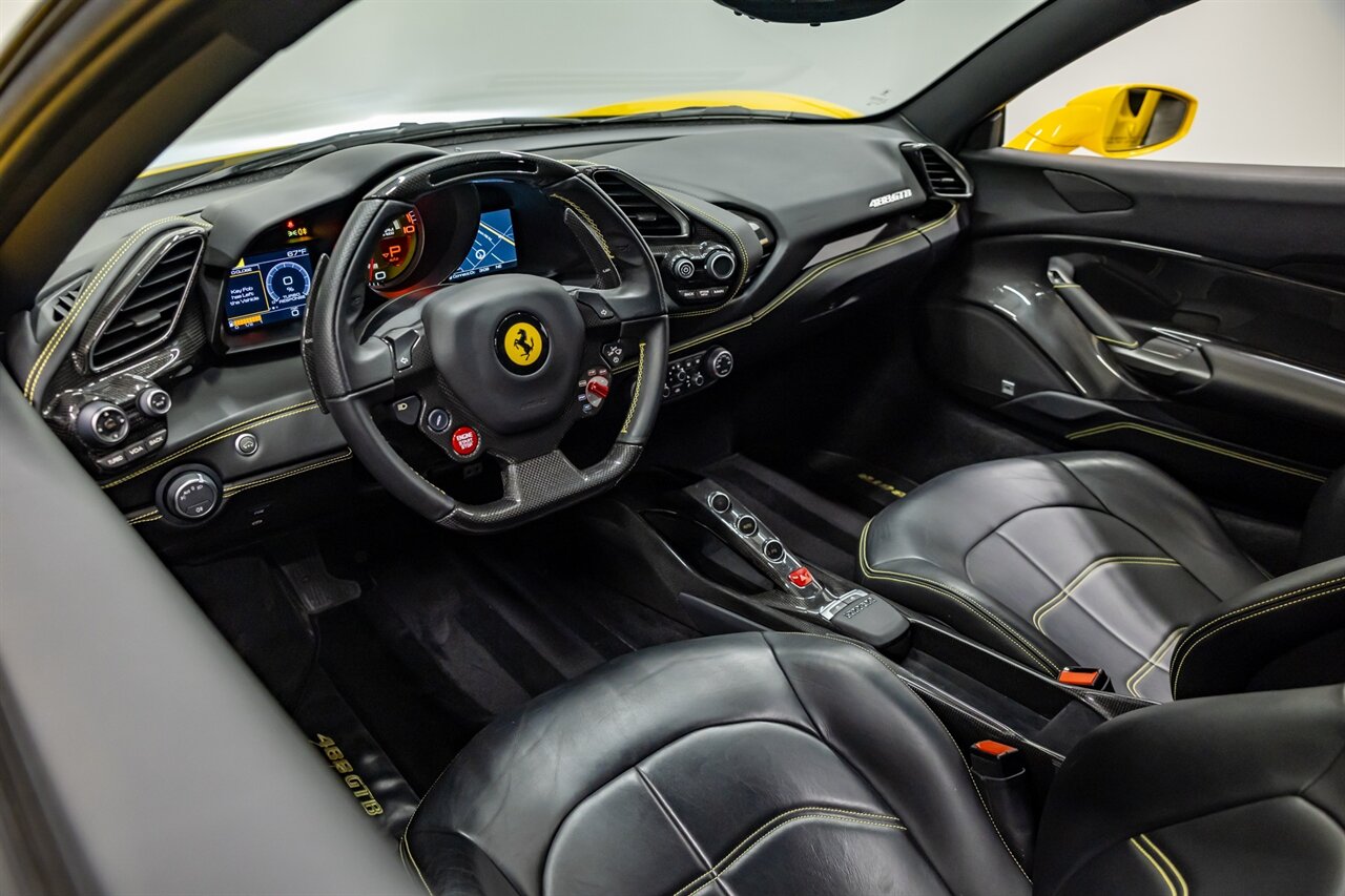 2016 Ferrari 488 GTB   - Photo 38 - Springfield, MO 65802