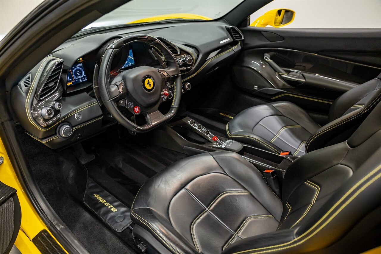 2016 Ferrari 488 GTB   - Photo 39 - Springfield, MO 65802