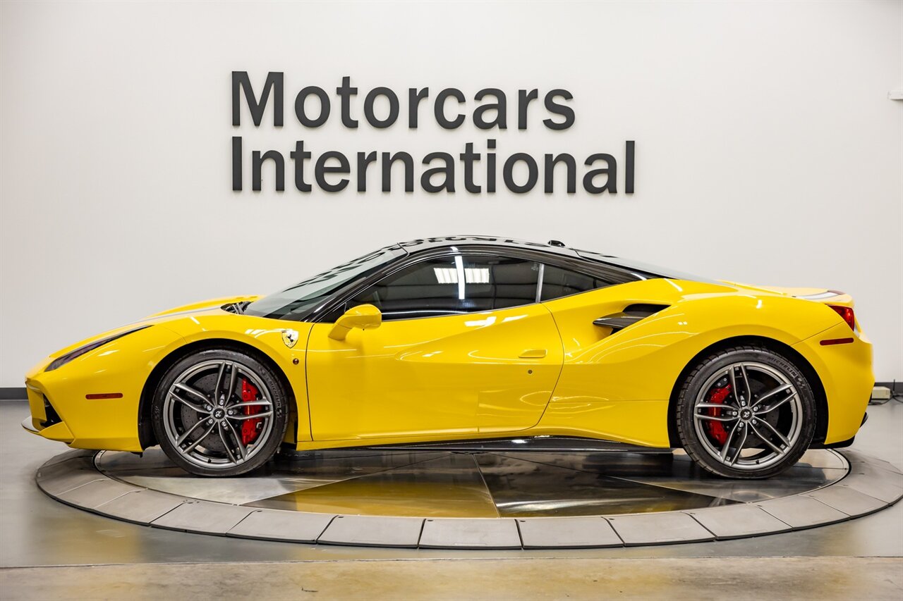 2016 Ferrari 488 GTB   - Photo 4 - Springfield, MO 65802