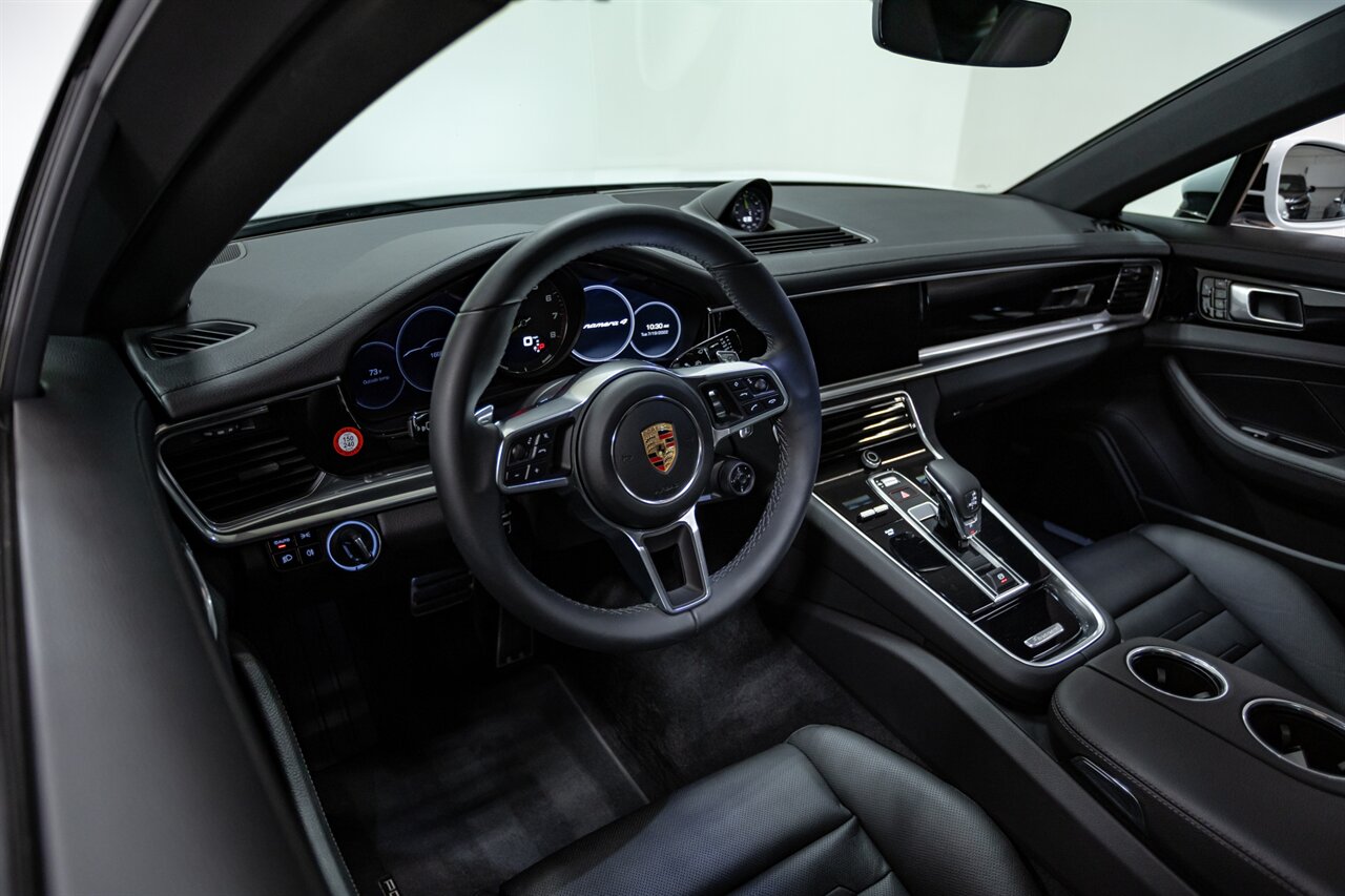 2018 Porsche Panamera 4 E-Hybrid   - Photo 32 - Springfield, MO 65802