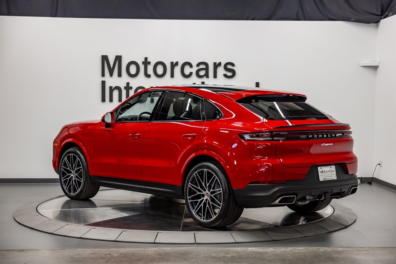 2024 Porsche Cayenne Coupe   - Photo 4 - Springfield, MO 65802