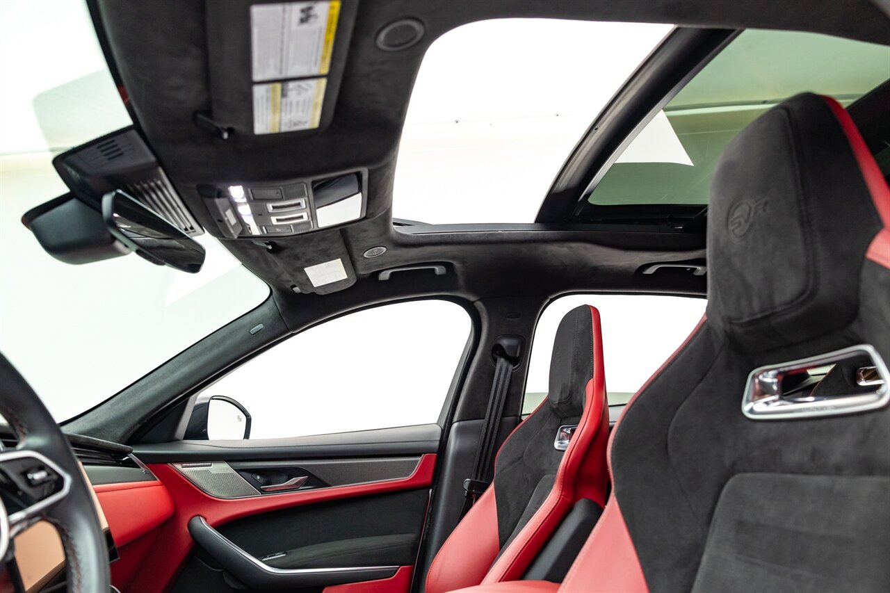 2021 Jaguar F-PACE SVR   - Photo 29 - Springfield, MO 65802