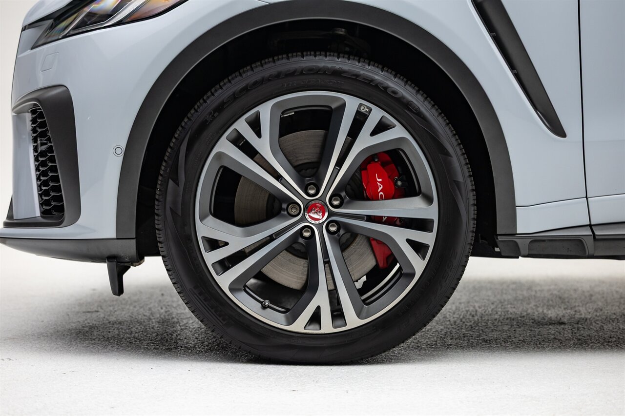 2021 Jaguar F-PACE SVR   - Photo 11 - Springfield, MO 65802