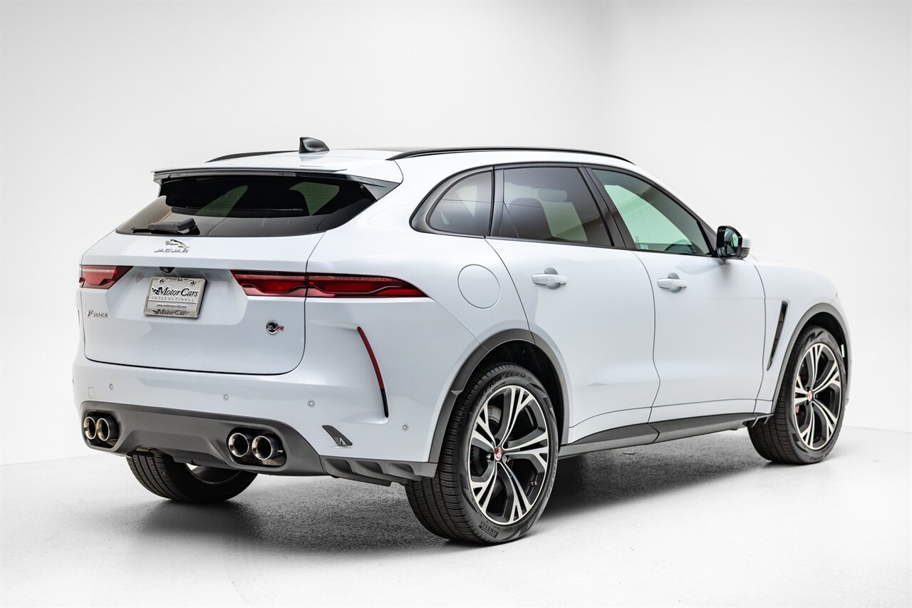 2021 Jaguar F-PACE SVR   - Photo 17 - Springfield, MO 65802
