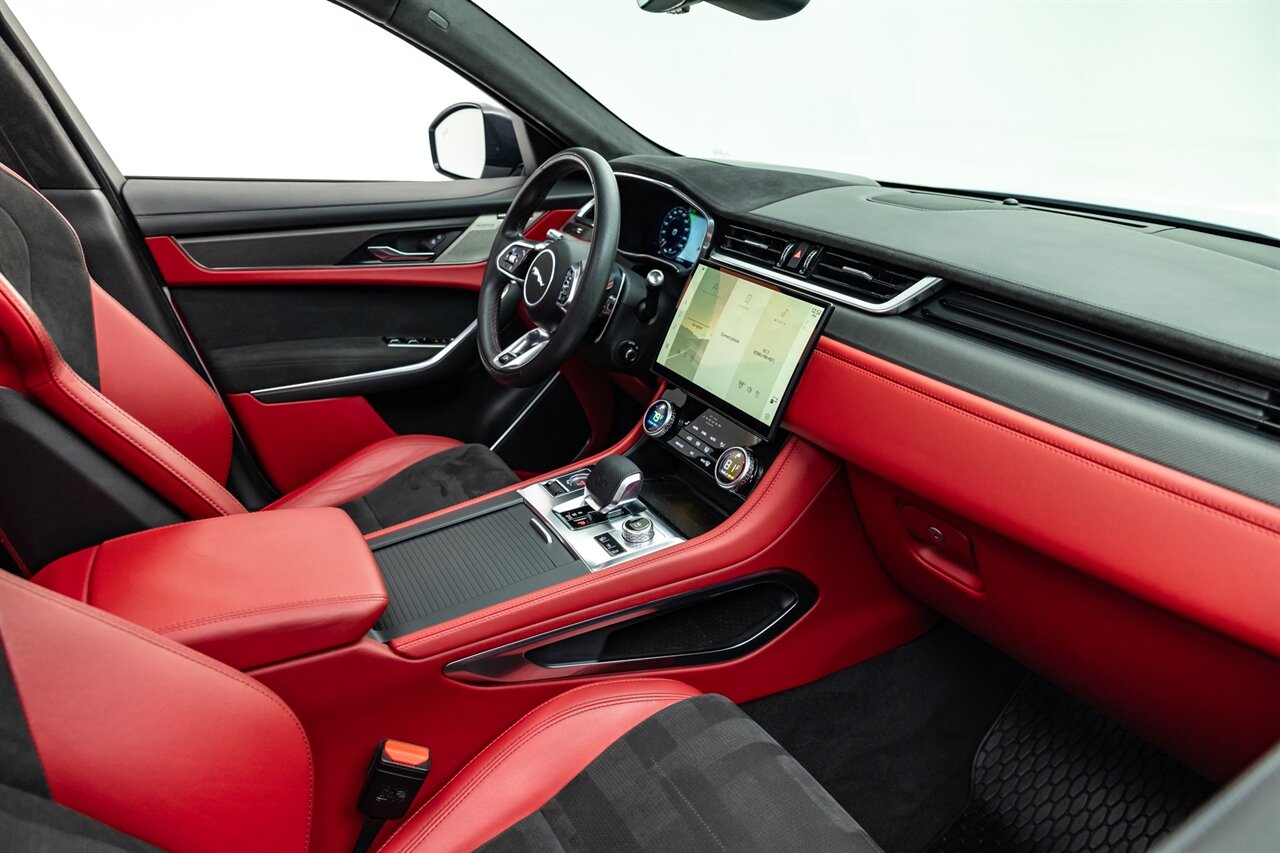 2021 Jaguar F-PACE SVR   - Photo 42 - Springfield, MO 65802