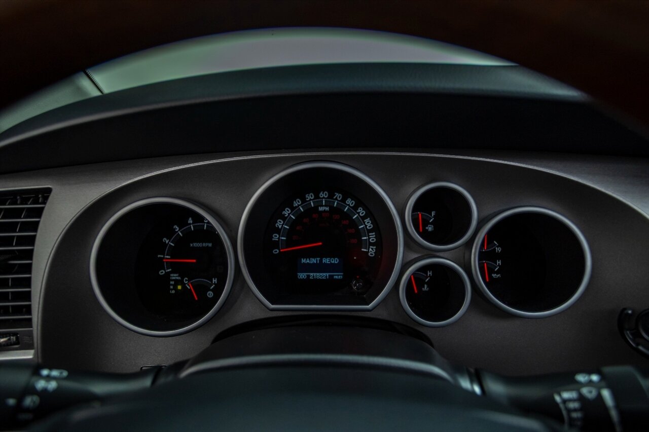 2016 Toyota Sequoia Platinum   - Photo 61 - Springfield, MO 65802