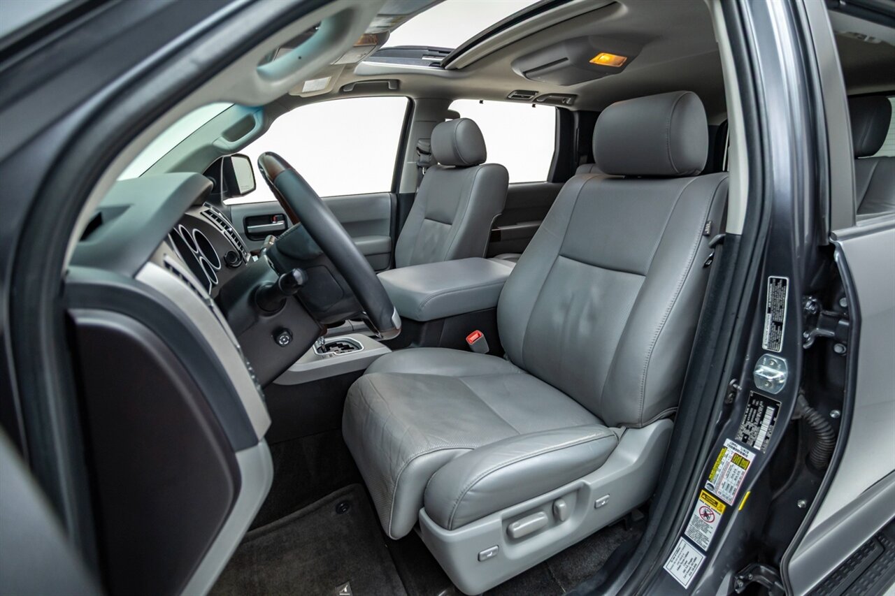 2016 Toyota Sequoia Platinum   - Photo 21 - Springfield, MO 65802