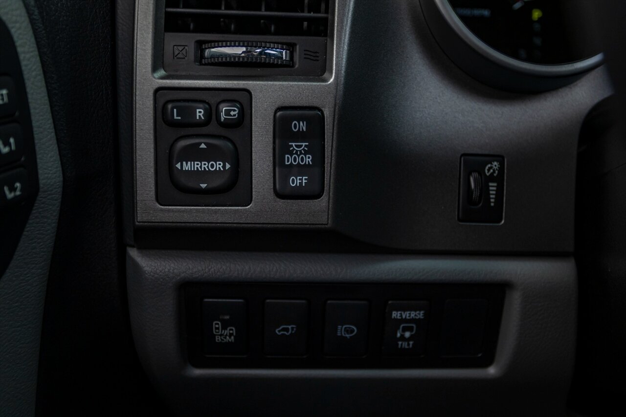 2016 Toyota Sequoia Platinum   - Photo 68 - Springfield, MO 65802