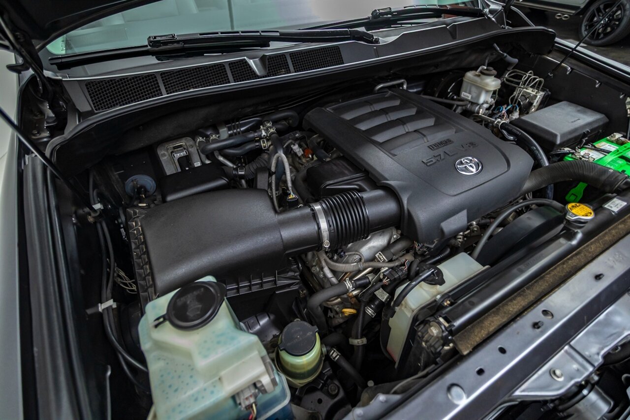 2016 Toyota Sequoia Platinum   - Photo 73 - Springfield, MO 65802