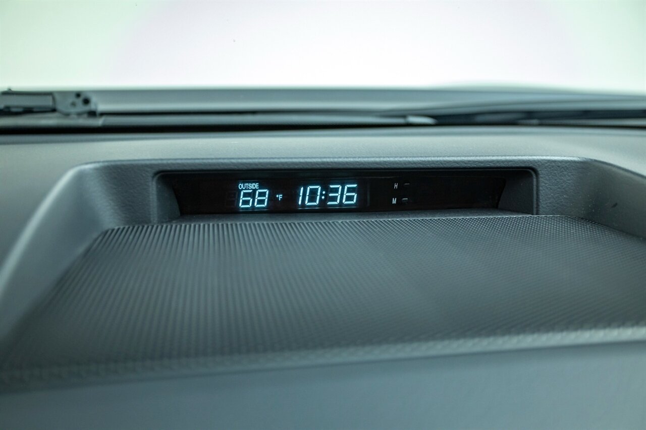 2016 Toyota Sequoia Platinum   - Photo 69 - Springfield, MO 65802