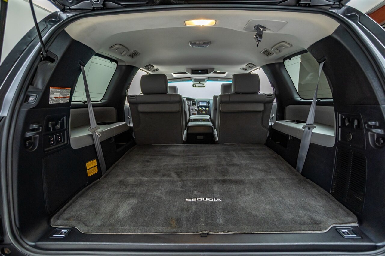 2016 Toyota Sequoia Platinum   - Photo 31 - Springfield, MO 65802