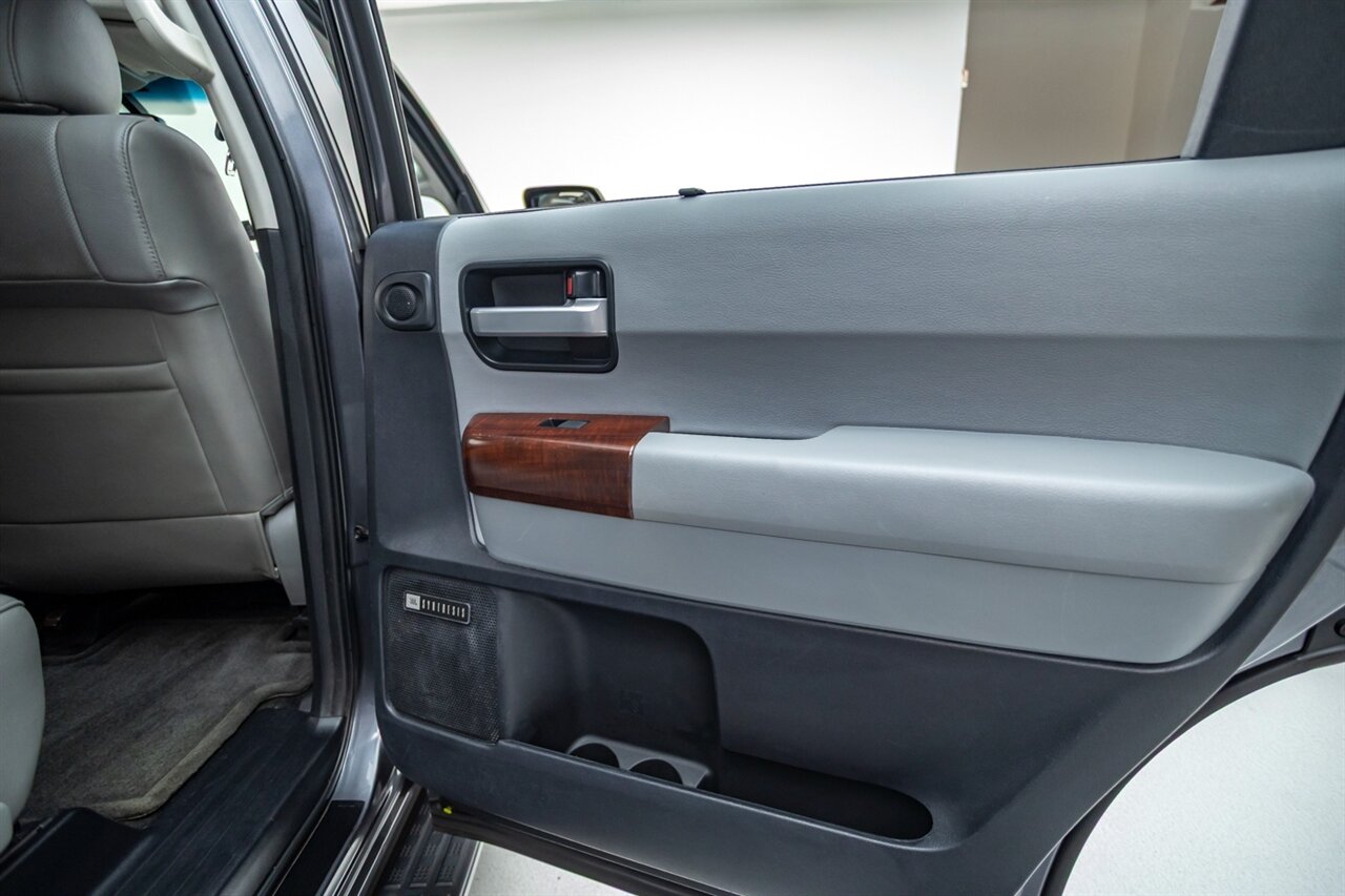 2016 Toyota Sequoia Platinum   - Photo 42 - Springfield, MO 65802