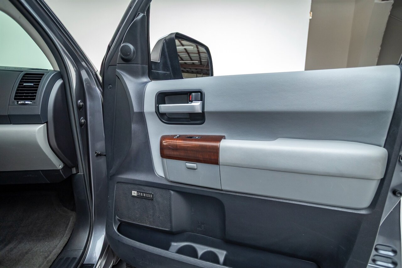 2016 Toyota Sequoia Platinum   - Photo 36 - Springfield, MO 65802