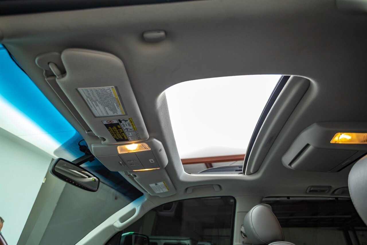 2016 Toyota Sequoia Platinum   - Photo 70 - Springfield, MO 65802