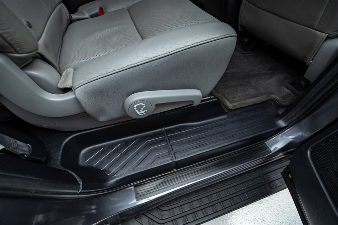 2016 Toyota Sequoia Platinum   - Photo 44 - Springfield, MO 65802