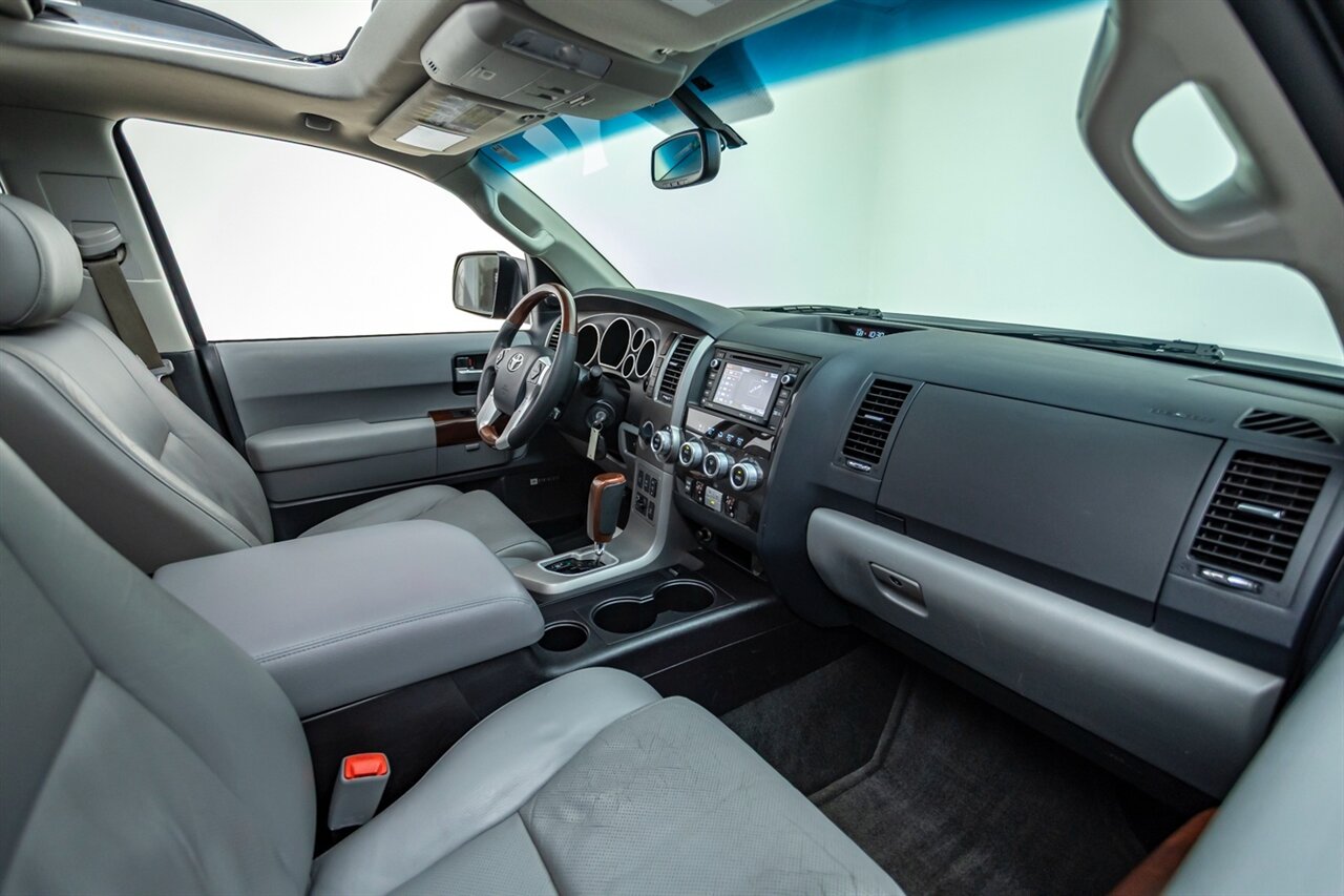 2016 Toyota Sequoia Platinum   - Photo 34 - Springfield, MO 65802