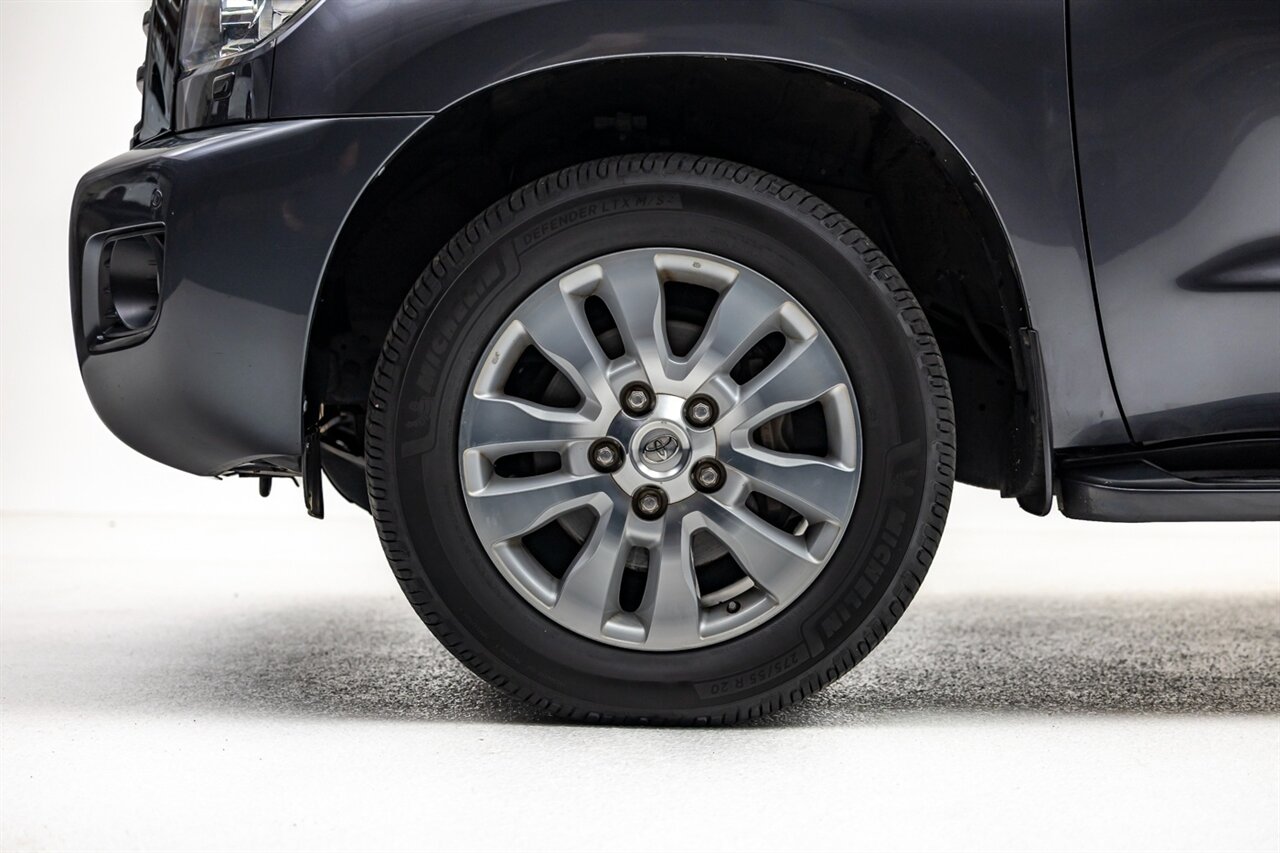 2016 Toyota Sequoia Platinum   - Photo 10 - Springfield, MO 65802