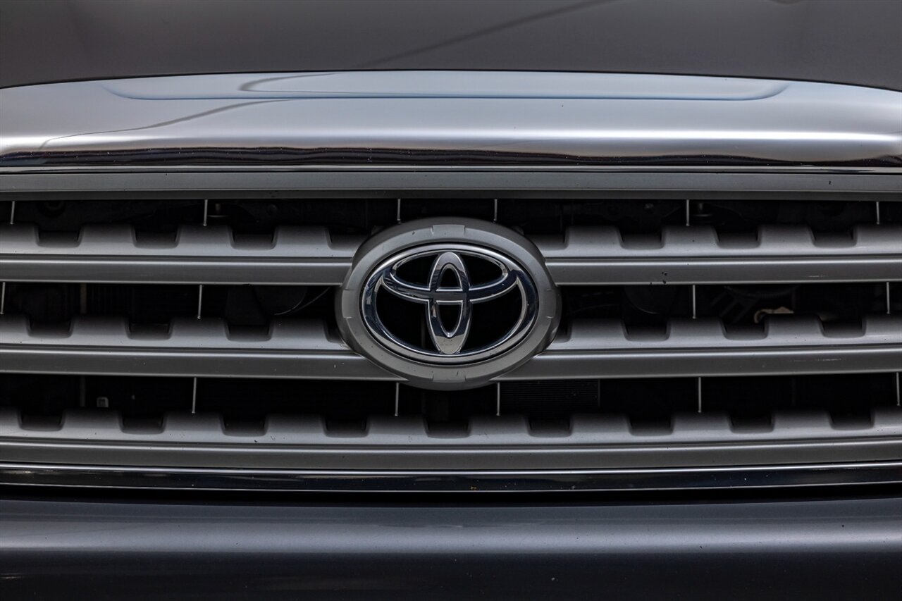 2016 Toyota Sequoia Platinum   - Photo 6 - Springfield, MO 65802