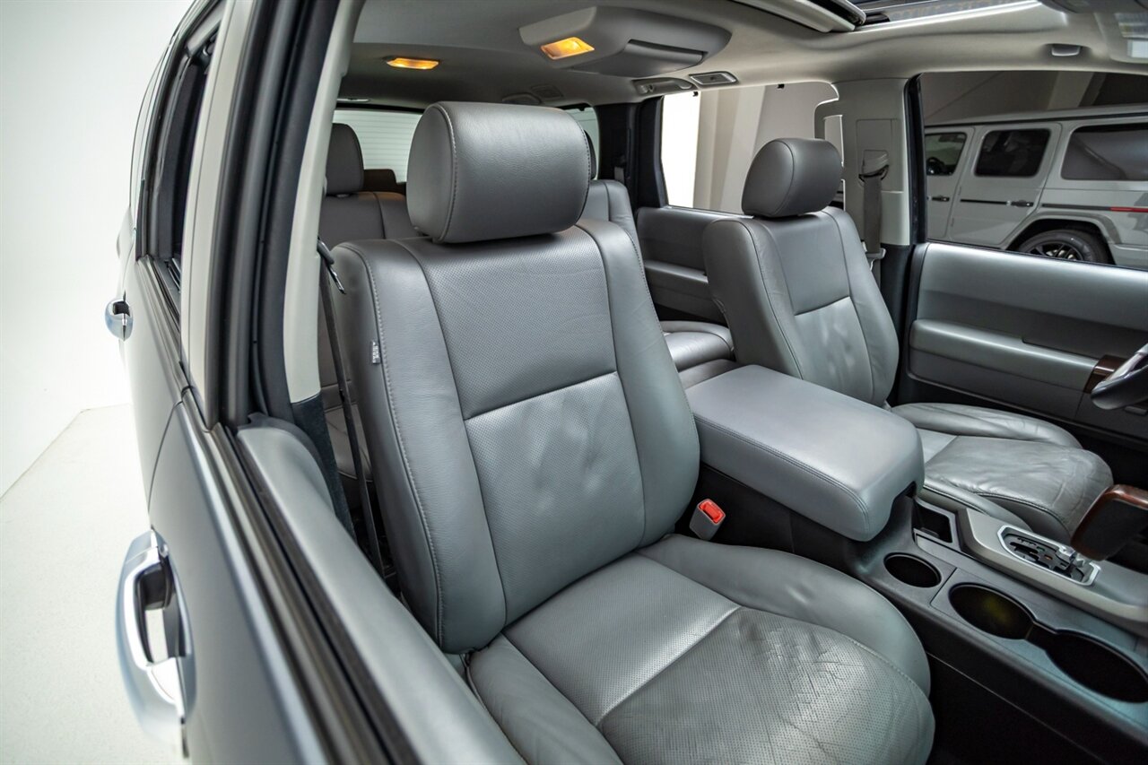 2016 Toyota Sequoia Platinum   - Photo 26 - Springfield, MO 65802