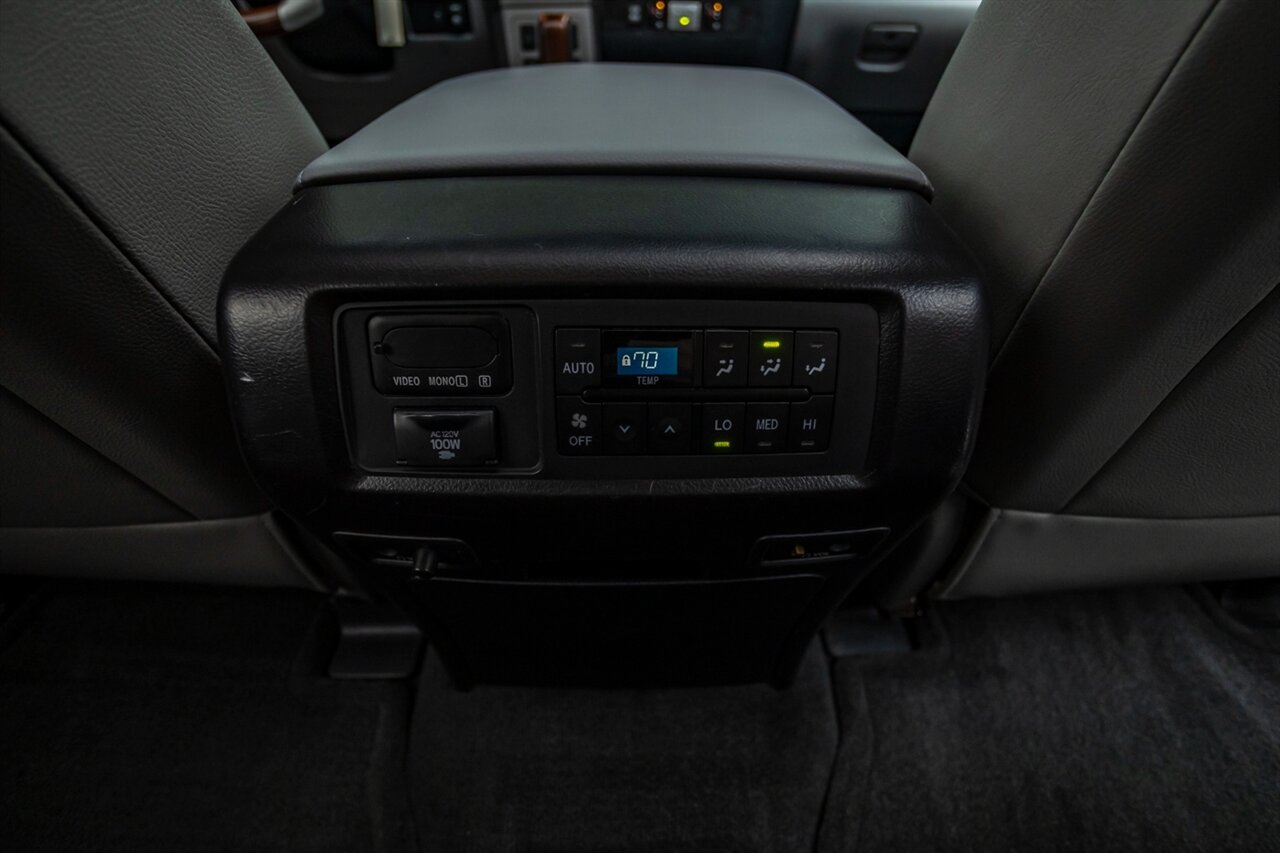 2016 Toyota Sequoia Platinum   - Photo 45 - Springfield, MO 65802