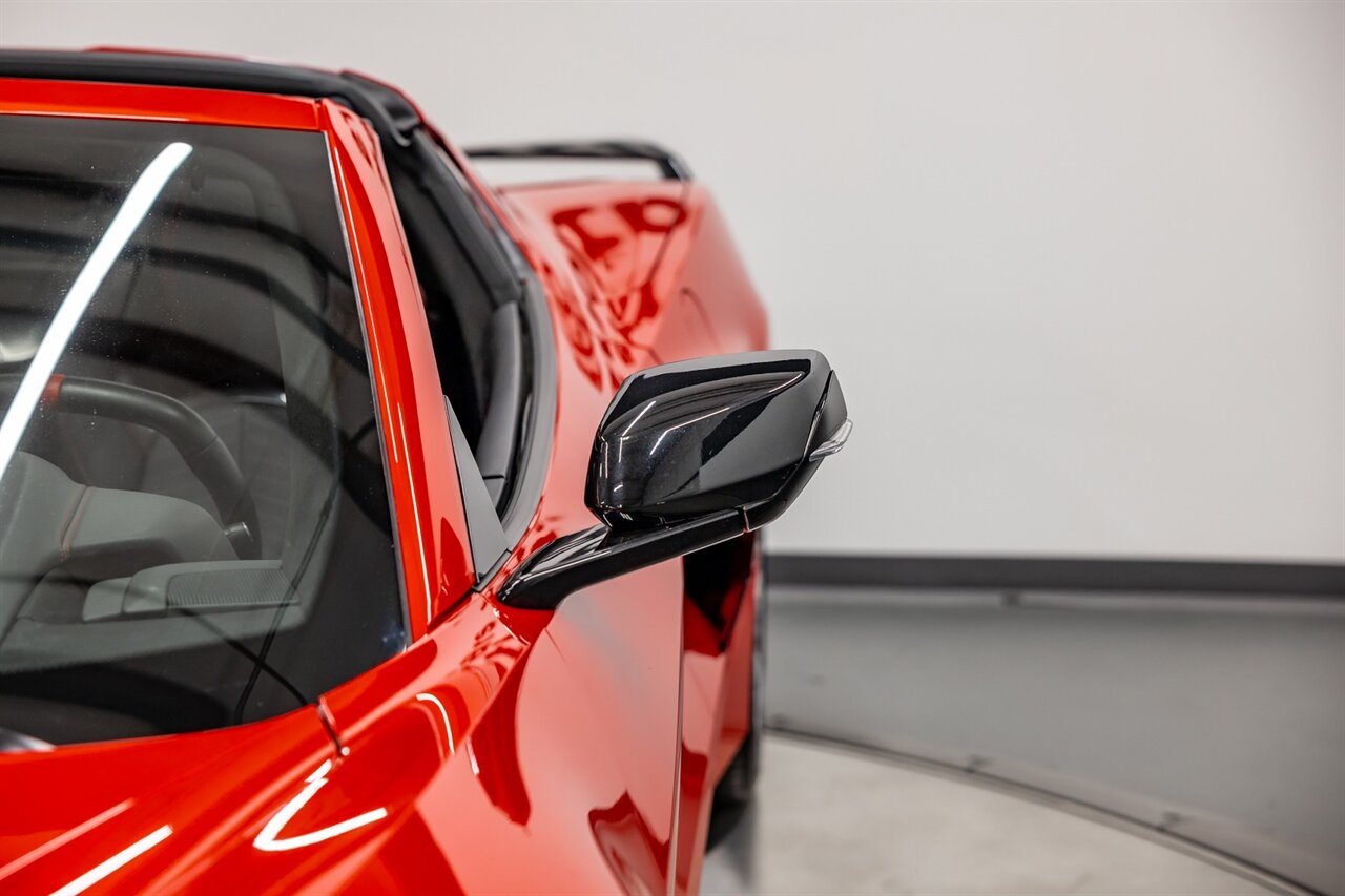 2020 Chevrolet Corvette Stingray   - Photo 24 - Springfield, MO 65802