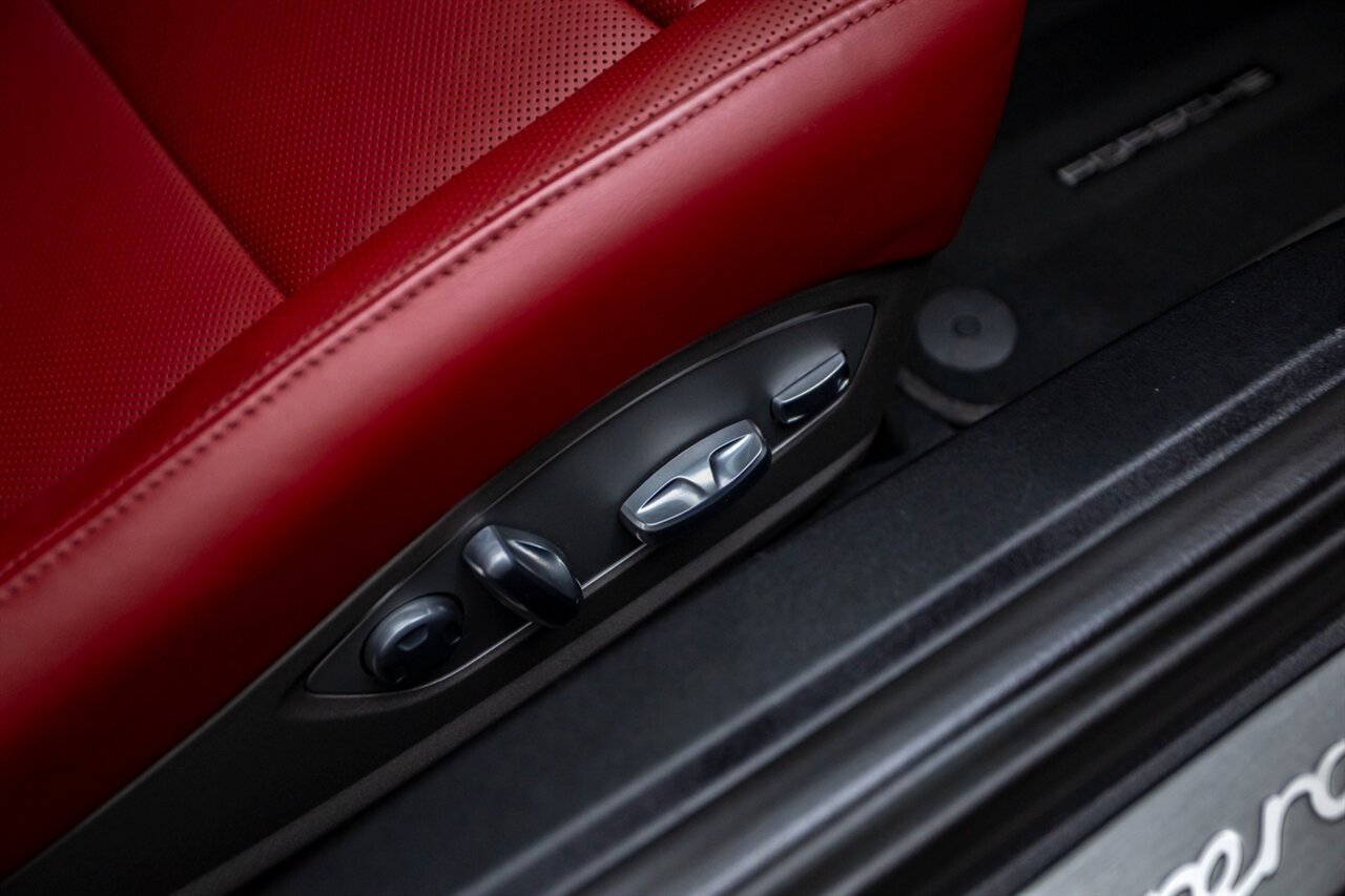 2017 Porsche 911 Carrera 4S - Photo 30 - Springfield, MO 65802