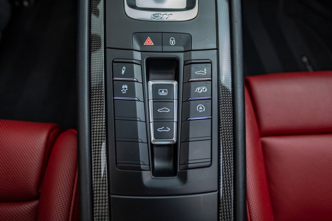 2017 Porsche 911 Carrera 4S - Photo 42 - Springfield, MO 65802