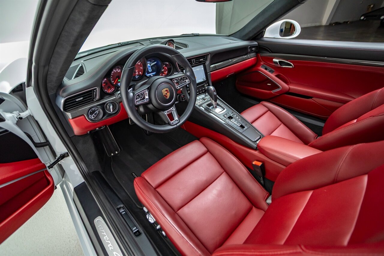2017 Porsche 911 Carrera 4S - Photo 34 - Springfield, MO 65802