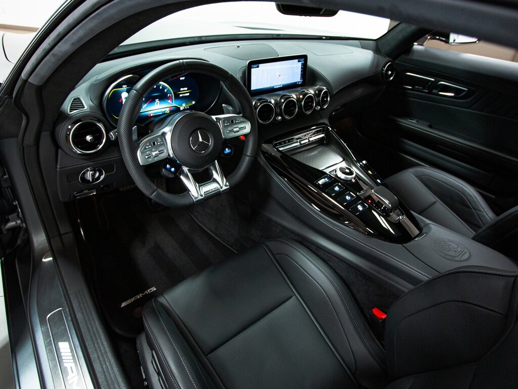 2020 Mercedes-Benz AMG GT C   - Photo 2 - Springfield, MO 65802