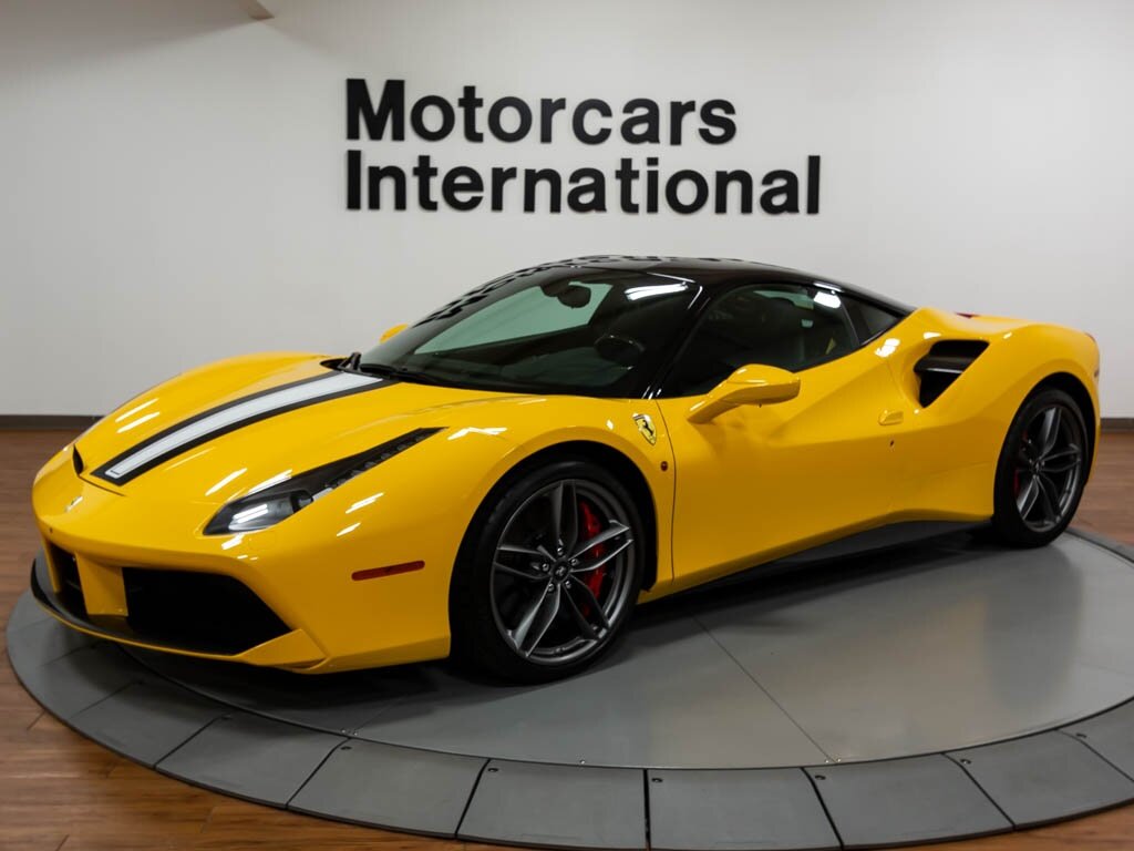 2016 Ferrari 488 GTB   - Photo 1 - Springfield, MO 65802