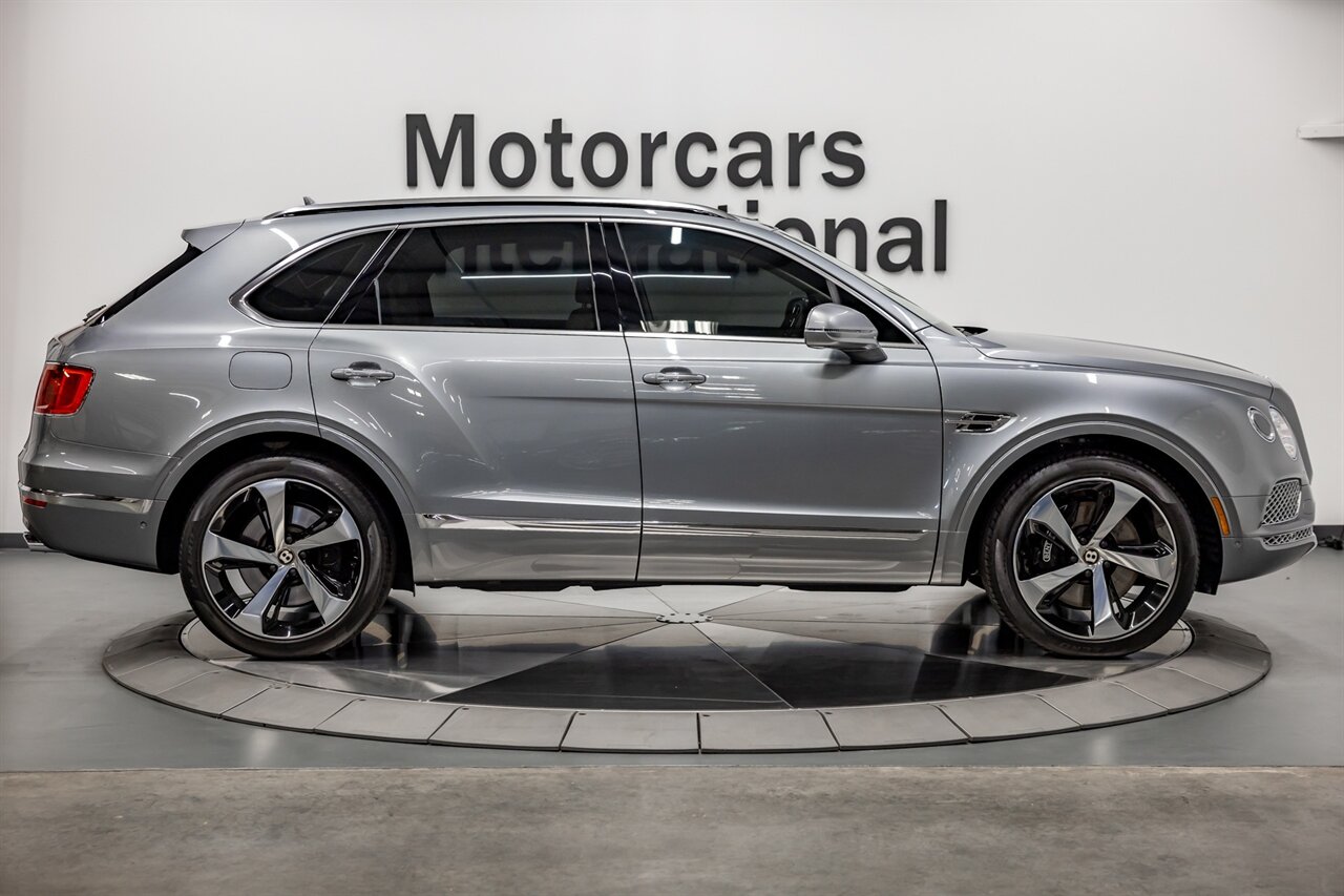 2019 Bentley Bentayga V8   - Photo 7 - Springfield, MO 65802