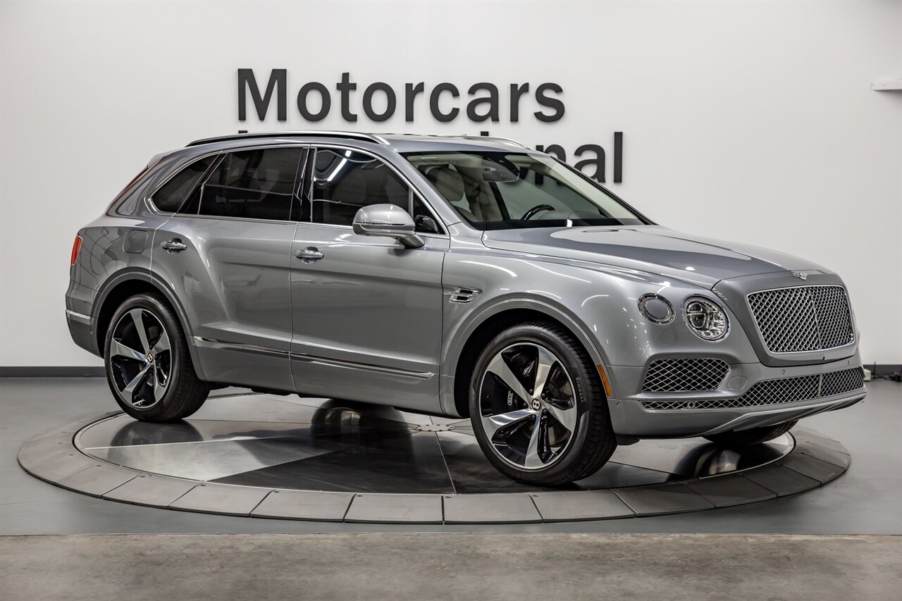 2019 Bentley Bentayga V8   - Photo 8 - Springfield, MO 65802