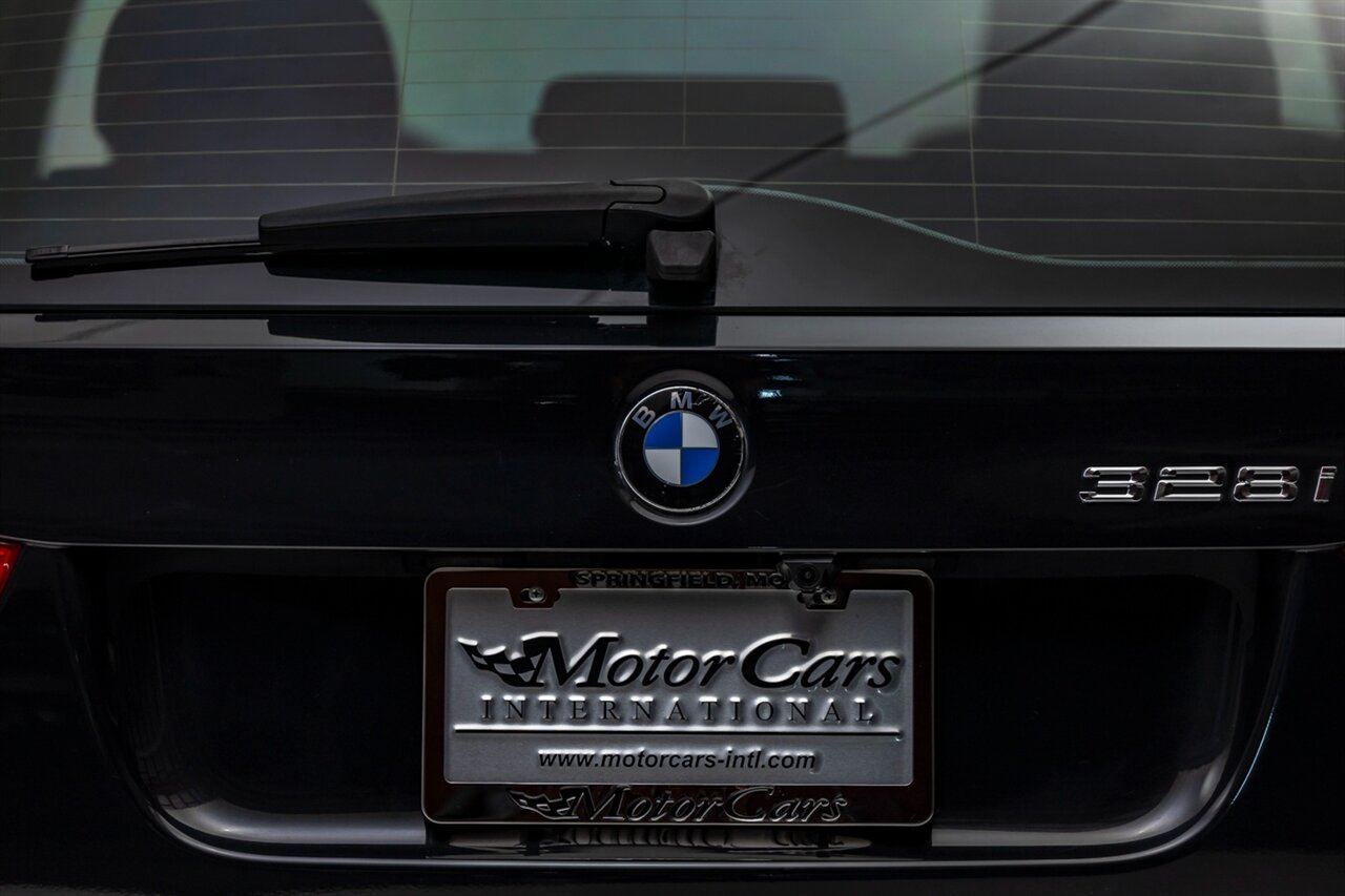 2011 BMW 3 Series 328i xDrive   - Photo 18 - Springfield, MO 65802