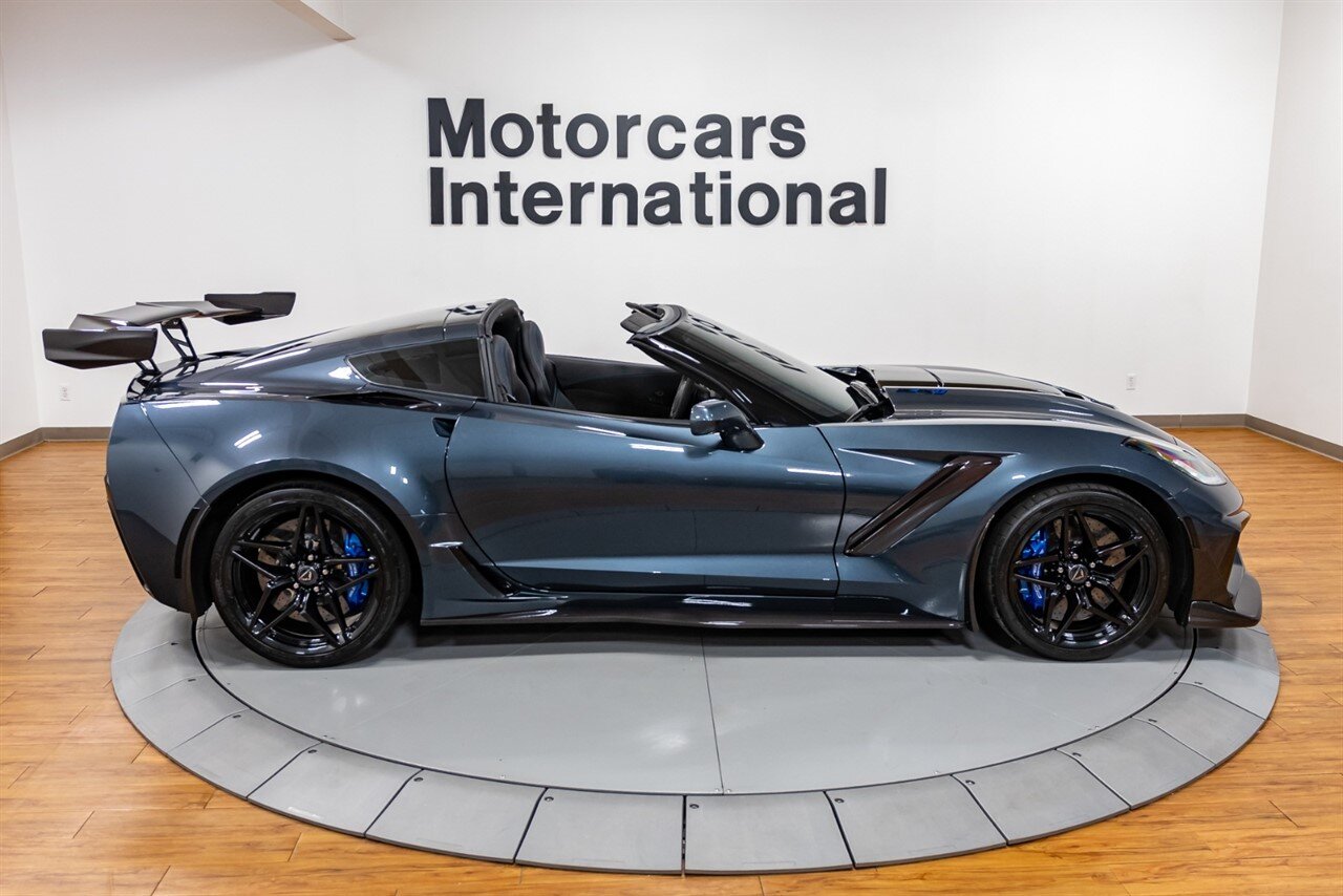 2019 Chevrolet Corvette ZR1 3ZR  w/ Track Pack - Photo 38 - Springfield, MO 65802