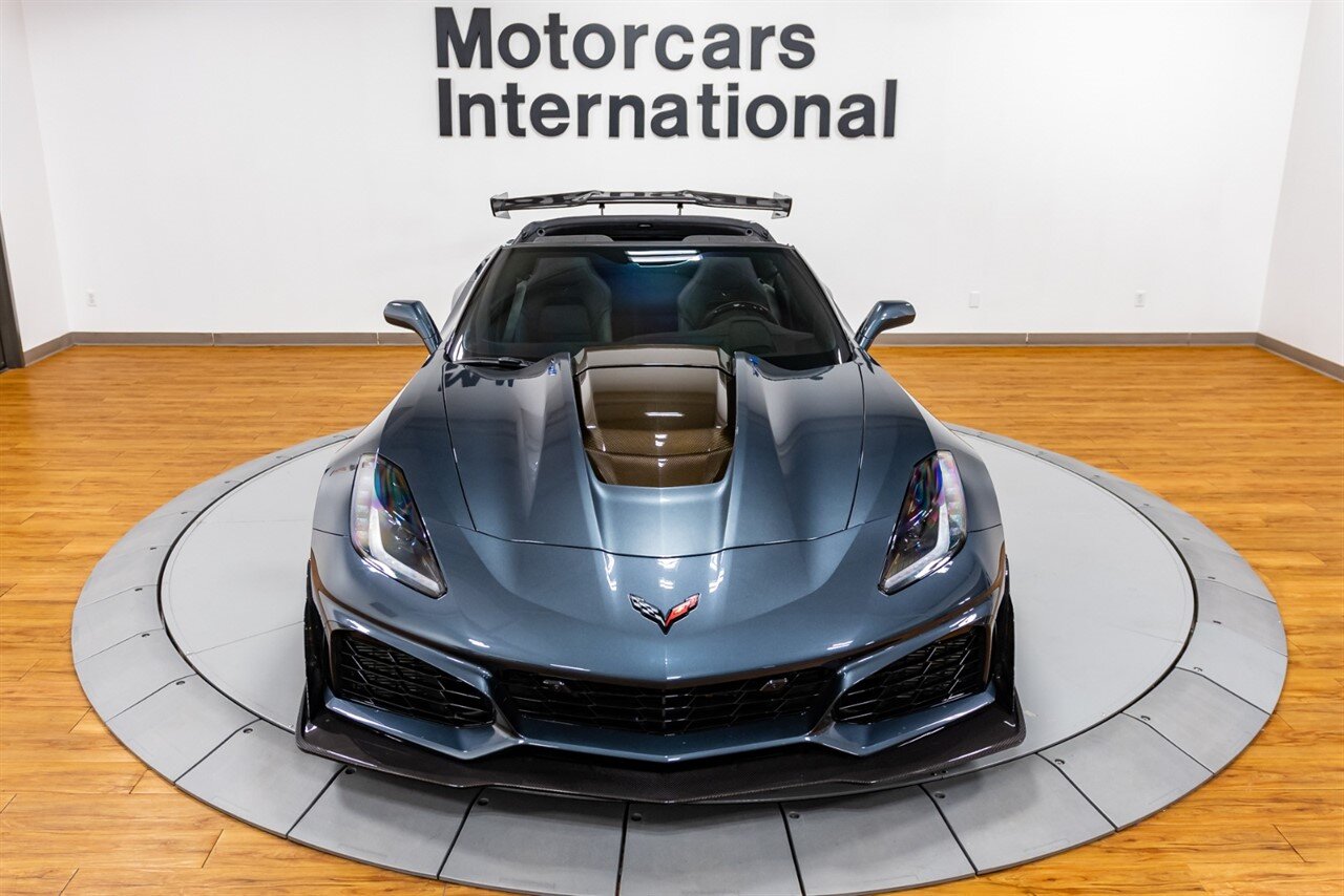 2019 Chevrolet Corvette ZR1 3ZR  w/ Track Pack - Photo 32 - Springfield, MO 65802