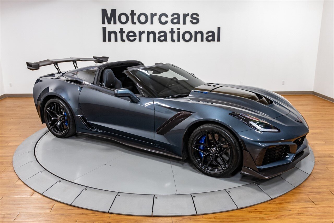 2019 Chevrolet Corvette ZR1 3ZR  w/ Track Pack - Photo 39 - Springfield, MO 65802