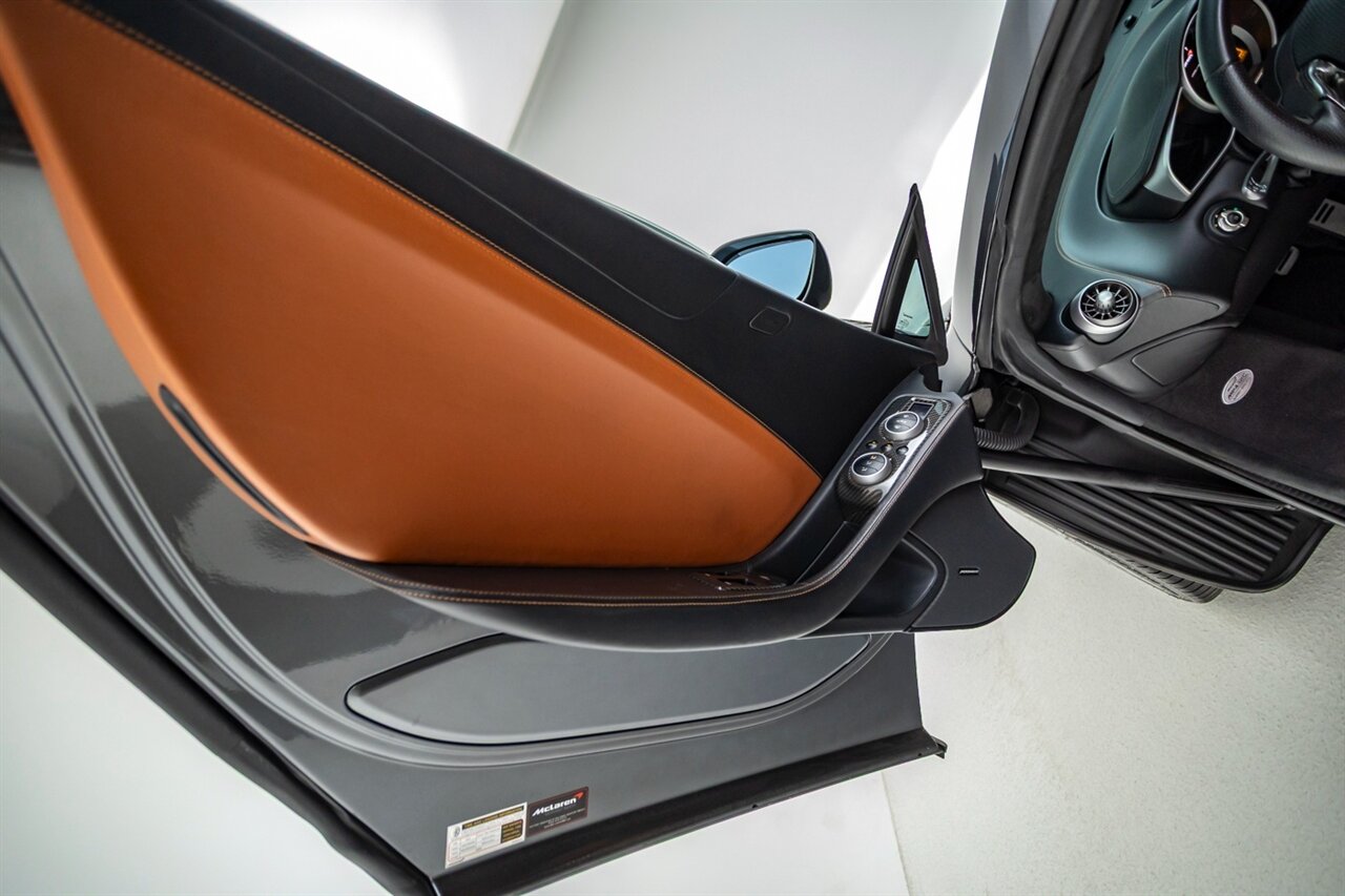 2014 McLaren MP4-12C Spider - Photo 37 - Springfield, MO 65802