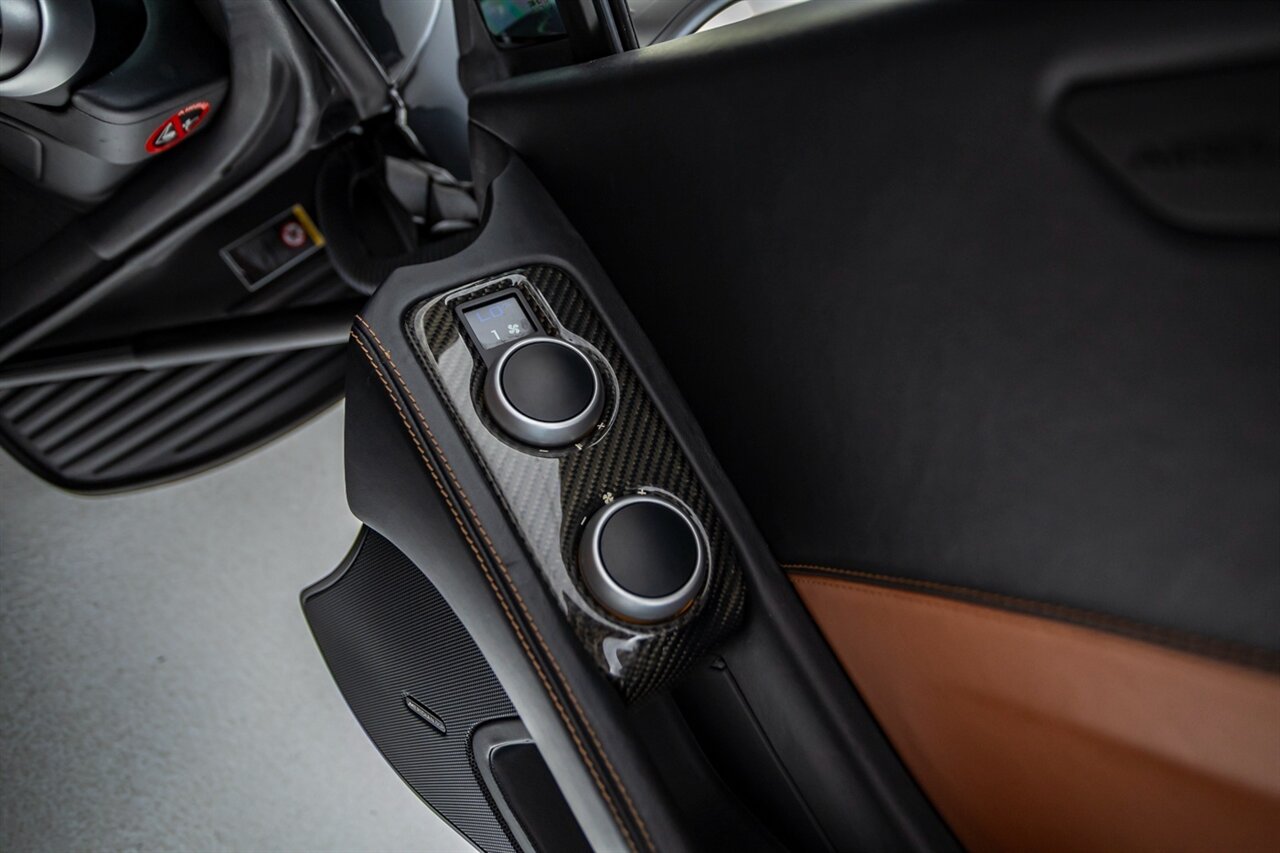2014 McLaren MP4-12C Spider - Photo 33 - Springfield, MO 65802