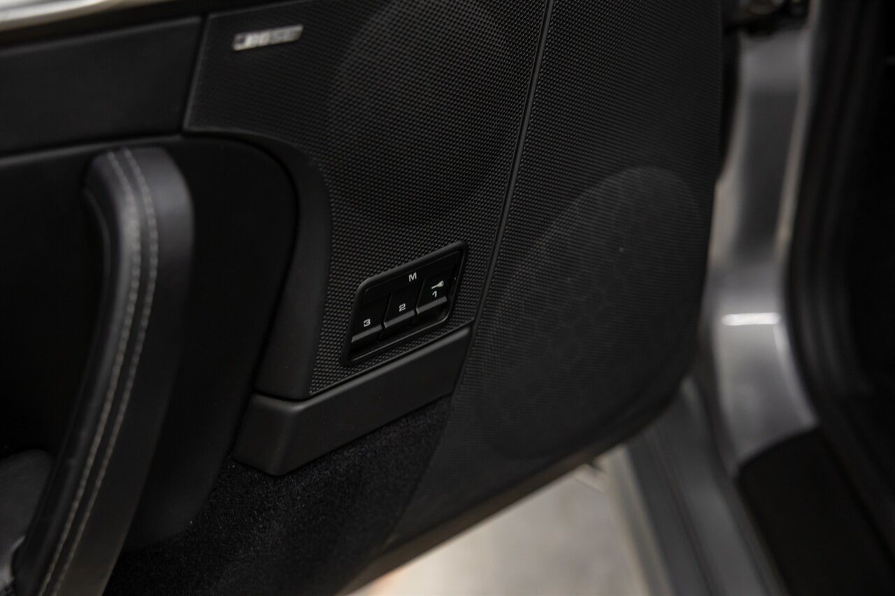 2012 Porsche 911 Turbo S   - Photo 36 - Springfield, MO 65802