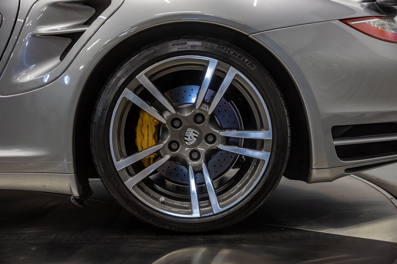 2012 Porsche 911 Turbo S   - Photo 18 - Springfield, MO 65802