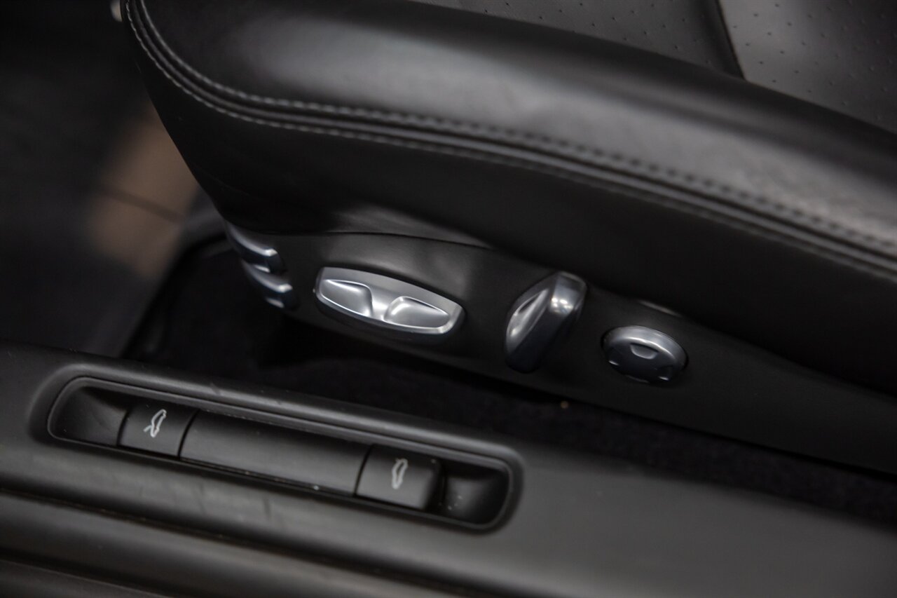 2012 Porsche 911 Turbo S   - Photo 38 - Springfield, MO 65802