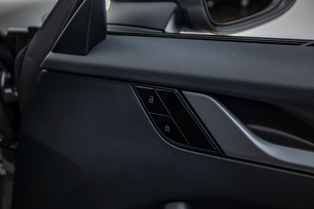 2021 Porsche 911 Carrera - Photo 34 - Springfield, MO 65802