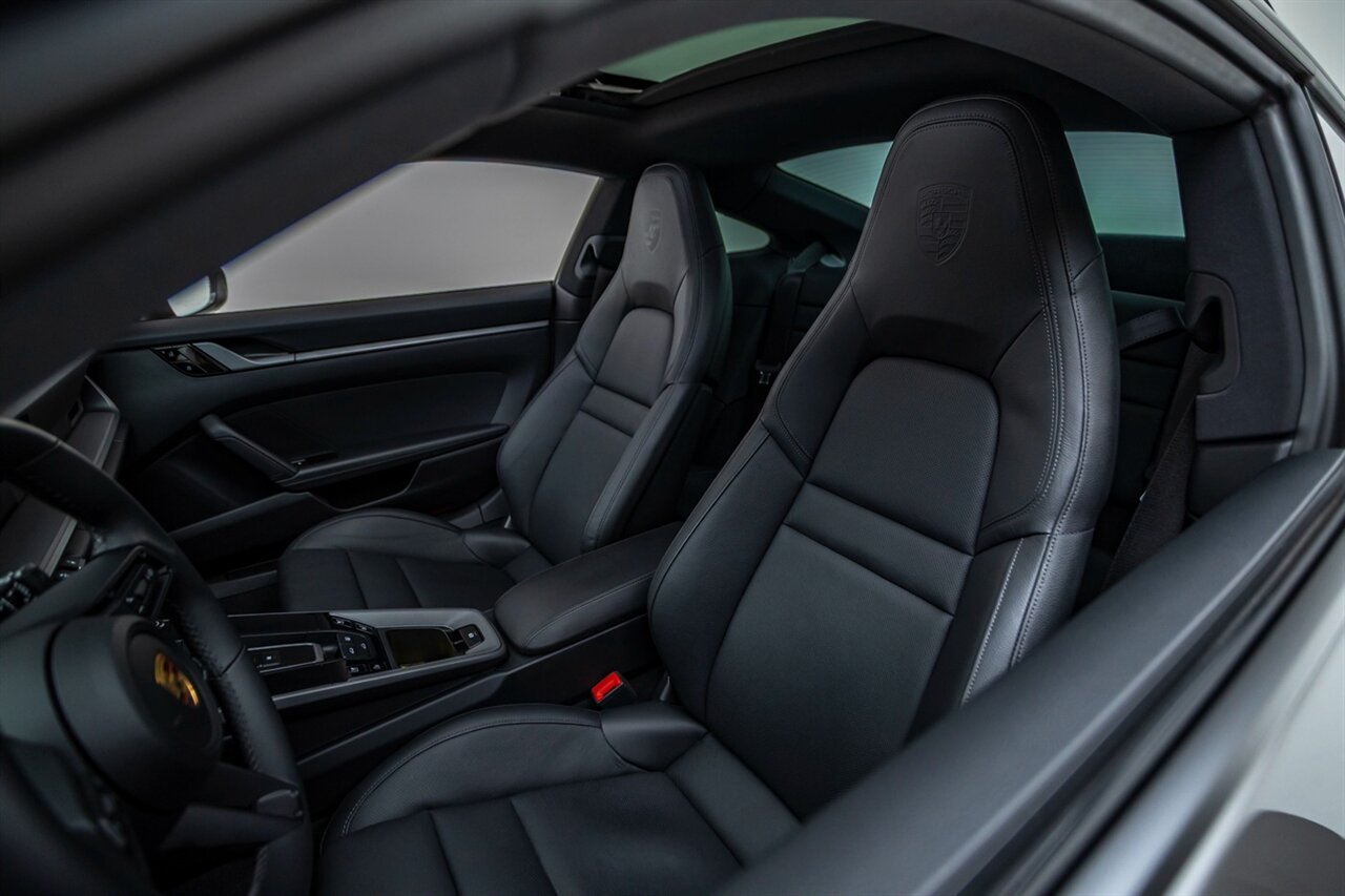 2021 Porsche 911 Carrera - Photo 2 - Springfield, MO 65802