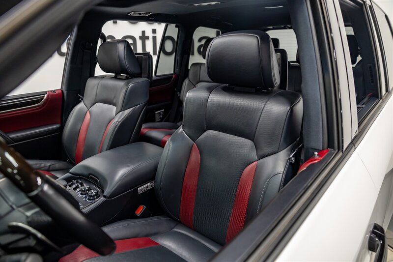 2021 Lexus LX 570 Three-Row Inspiration Edition  