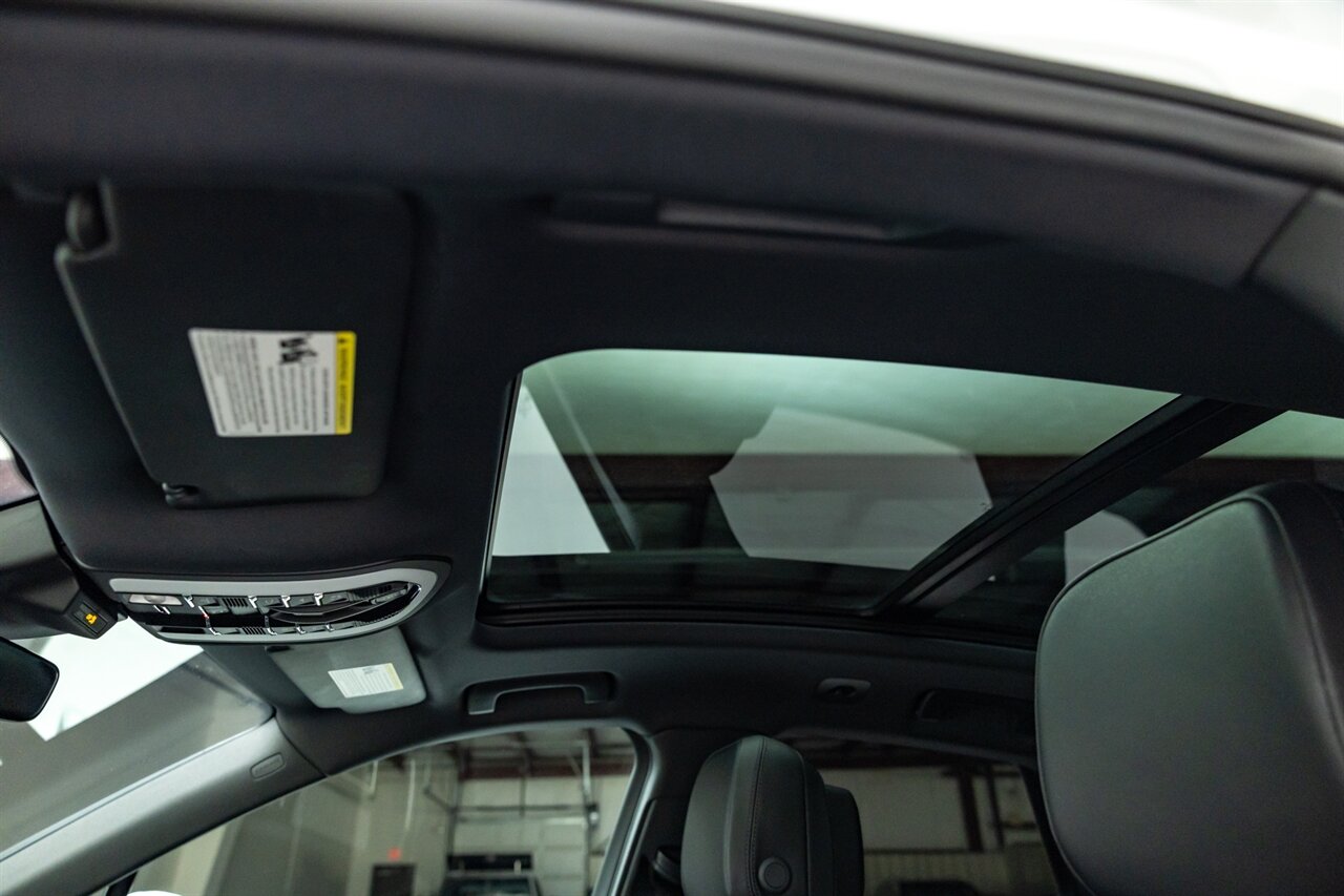 2024 Porsche Macan   - Photo 56 - Springfield, MO 65802