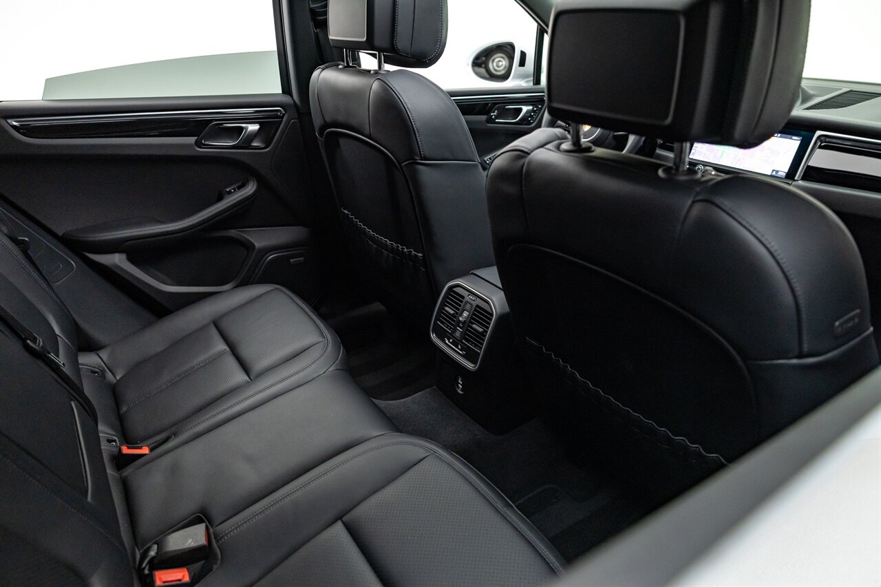 2024 Porsche Macan   - Photo 45 - Springfield, MO 65802