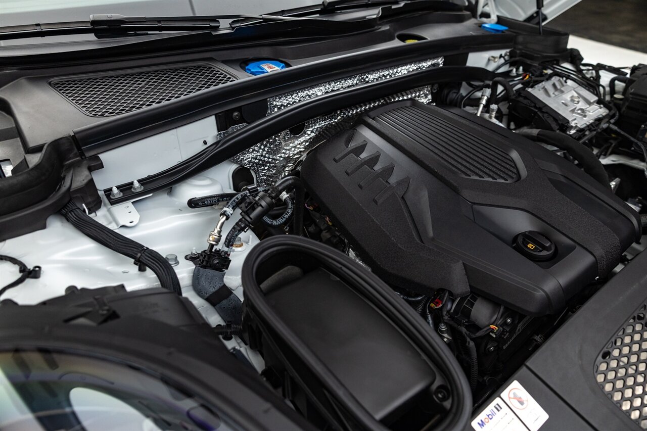 2024 Porsche Macan   - Photo 60 - Springfield, MO 65802